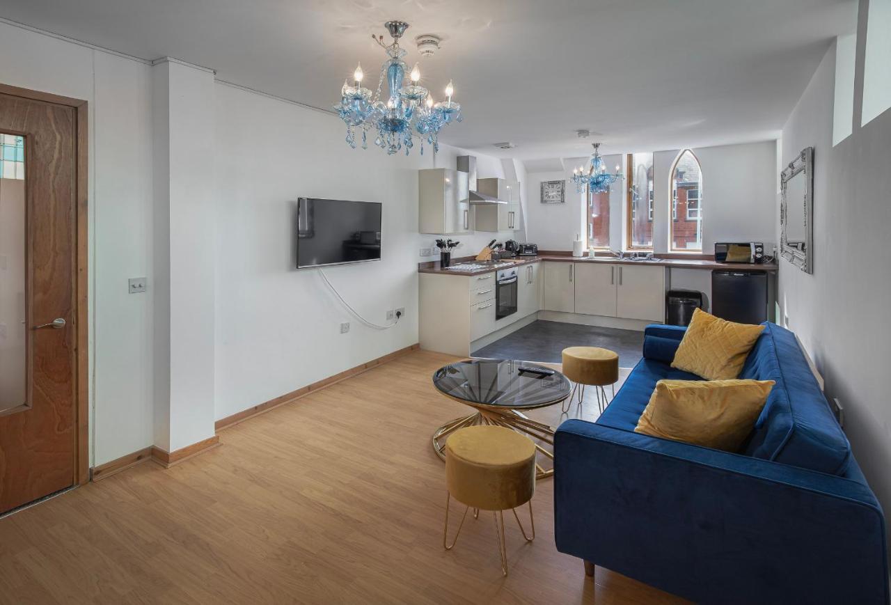 Elegant Church Conversion Close To Tower Blackpool