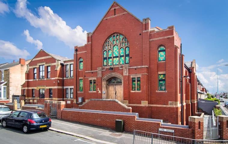 Apartment Unique Space Stunning Church Conversion Blackpool