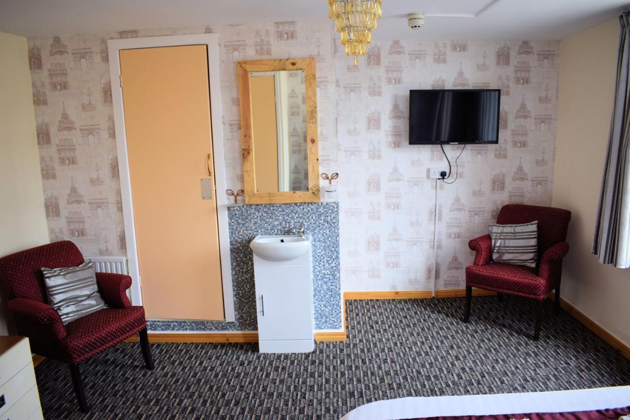 Guest house The Clarendon *