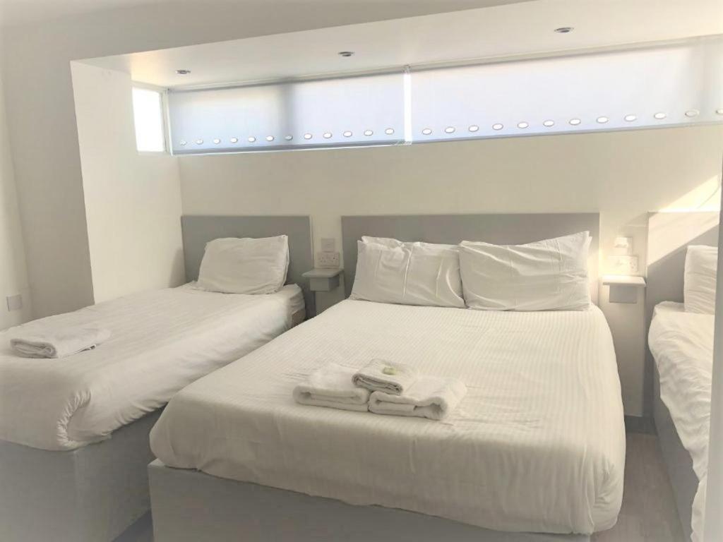 Skye Oceans Bed & Breakfast Blackpool