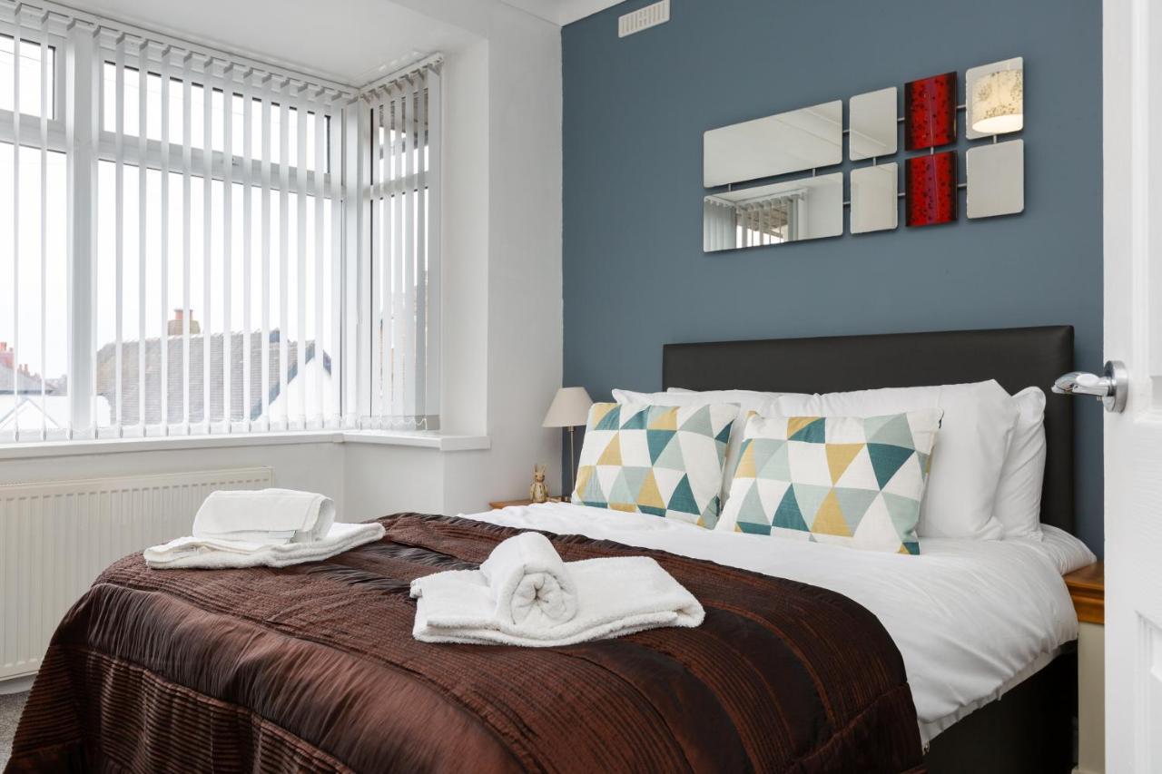 Hillside House - 2 Bedrooms Parking Wi-fi Hospital * Blackpool