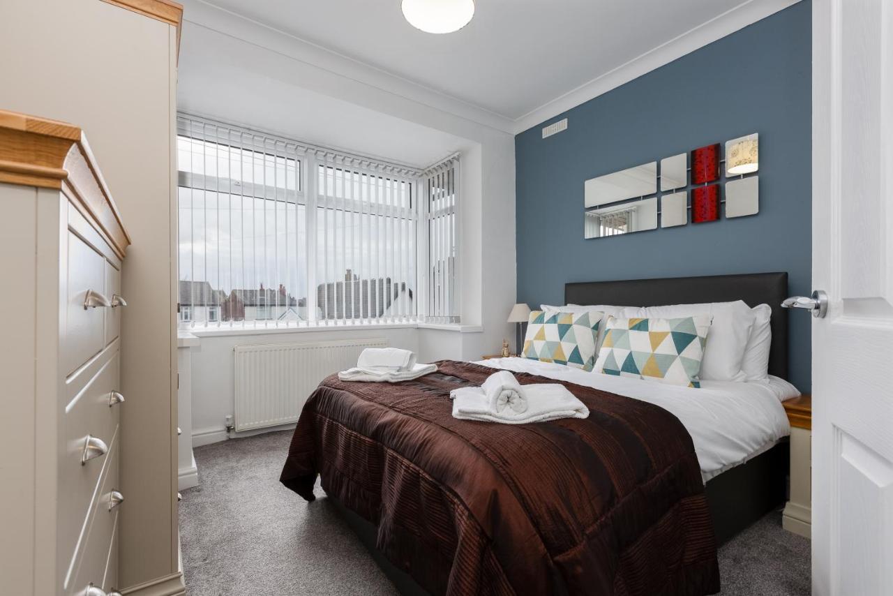 Hillside House - 2 Bedrooms Parking Wi-fi Hospital * Blackpool