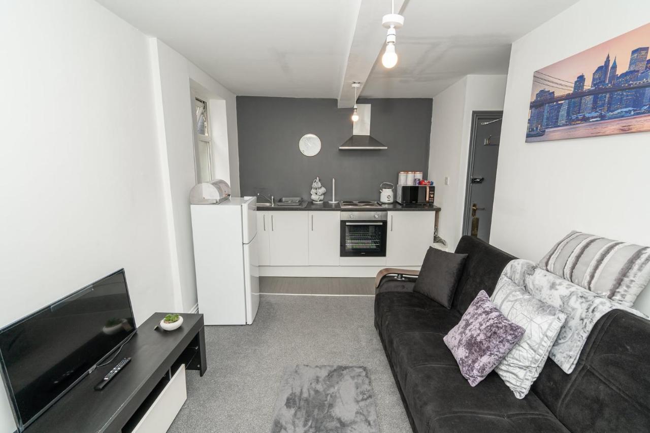 Apartment Hull Road