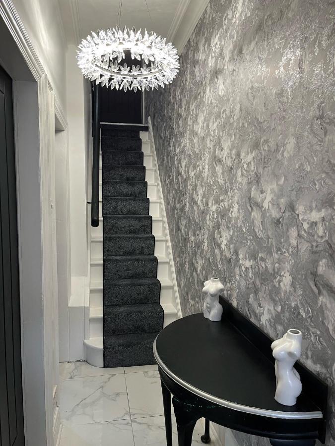 Holiday home Robin's Nest In 2022 With A Luxury Feel!