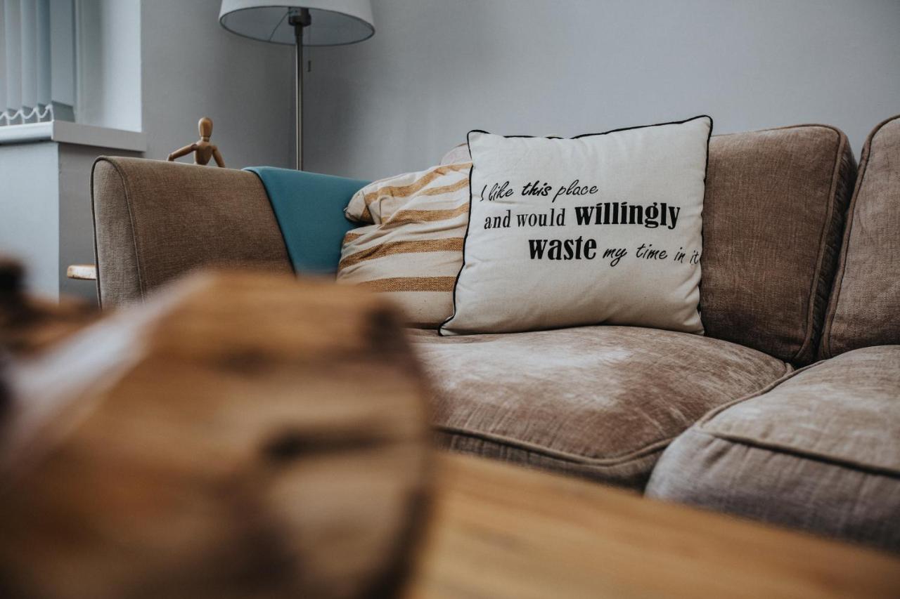 Hillside House - 2 Bedrooms Parking Wi-fi Hospital Holiday home