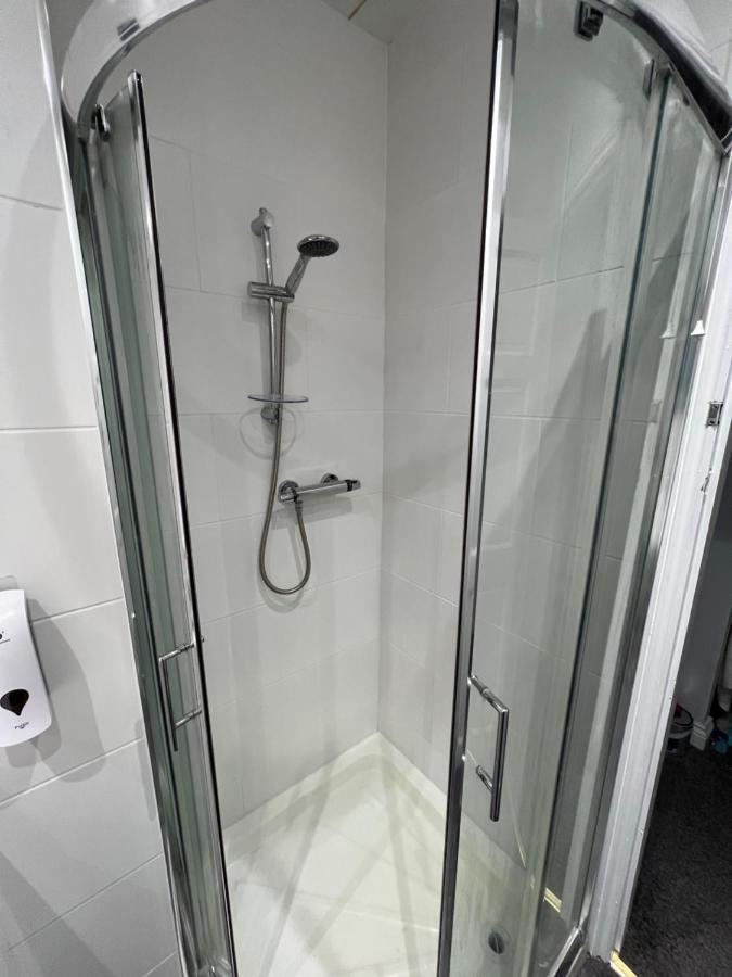 Friends House, Hot Tub, Sleeps 6