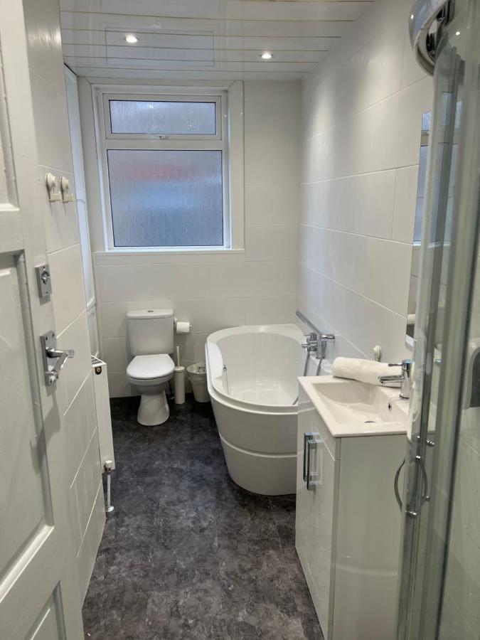 Holiday home Friends House, Hot Tub, Sleeps 6