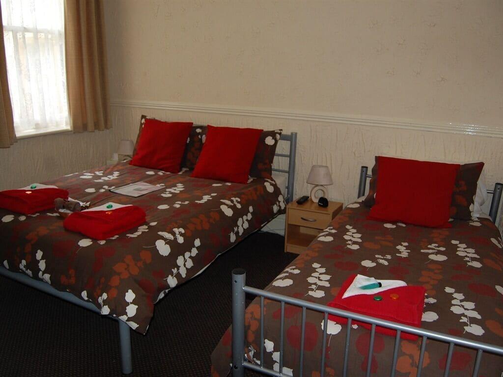 Atlantis Bed & Breakfast Blackpool
