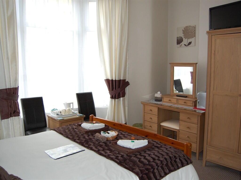Bed & Breakfast Atlantis 3*
