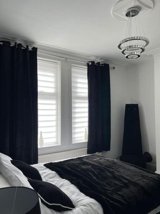 Holiday home Robin's Nest In 2022 With A Luxury Feel! *