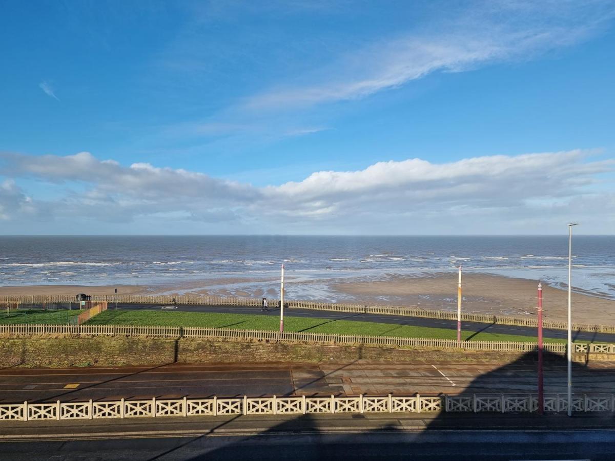 Apartment Granada Queen's Promenade Blackpool