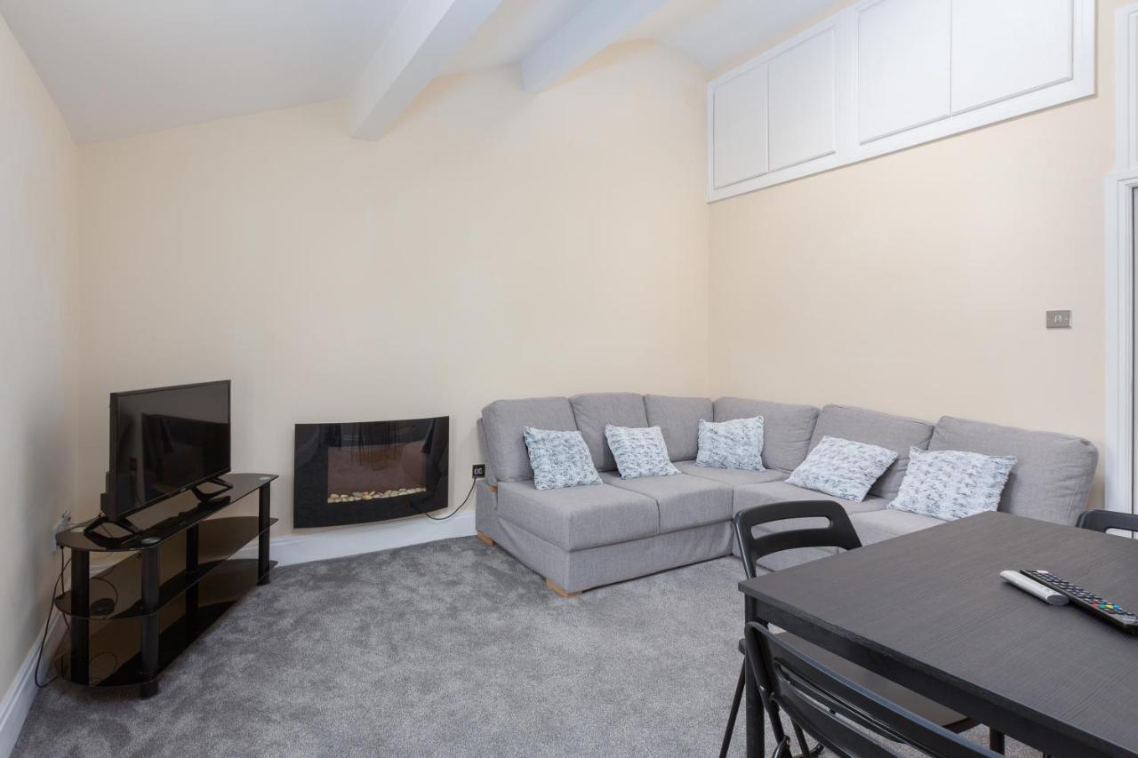 Eden - Family Apartment, Wifi & Parking *