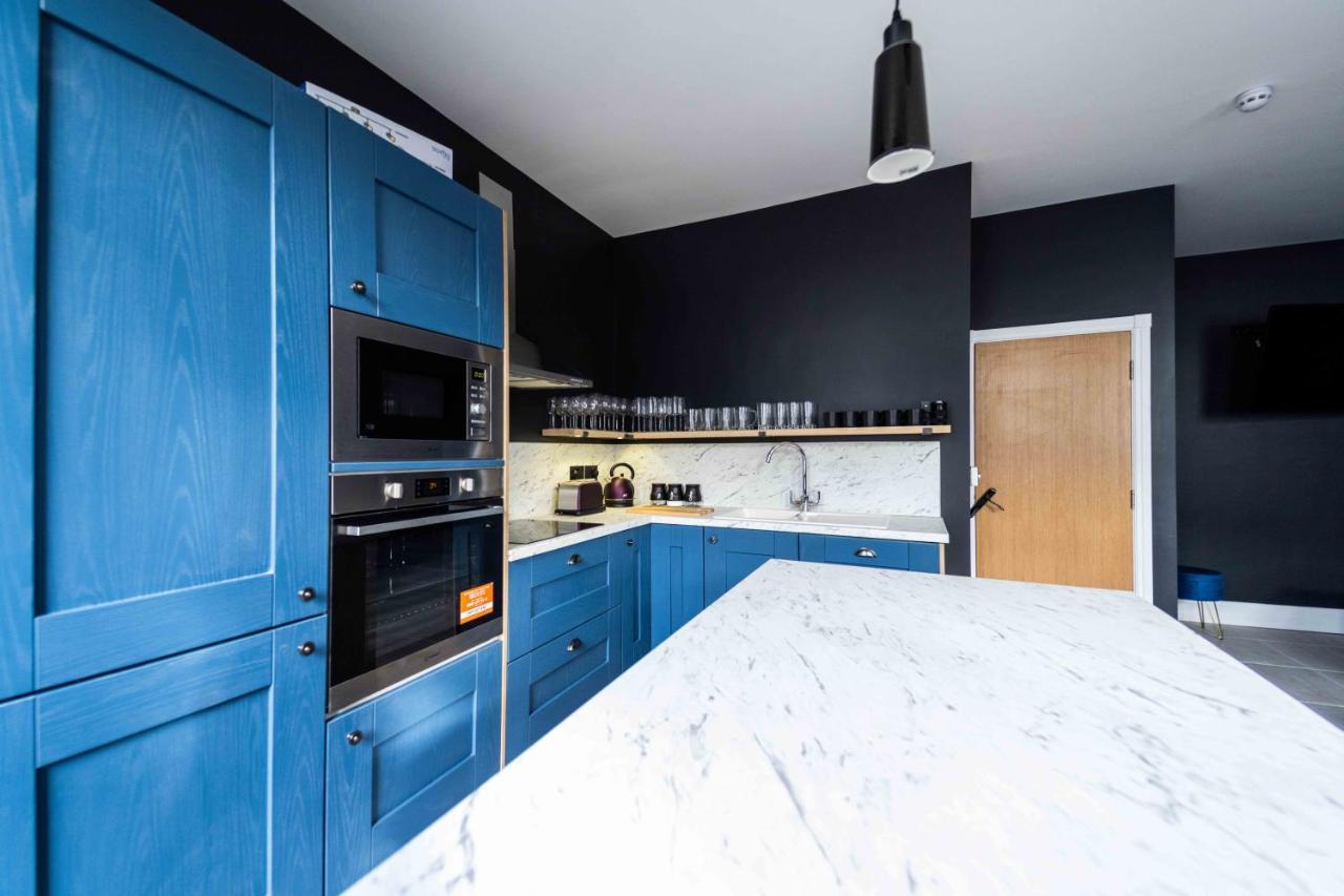 Luxury By Sasco Apartment