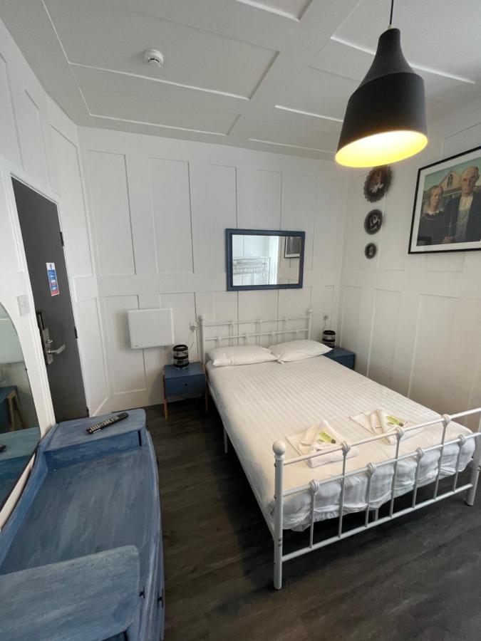 Elmora House Guest house