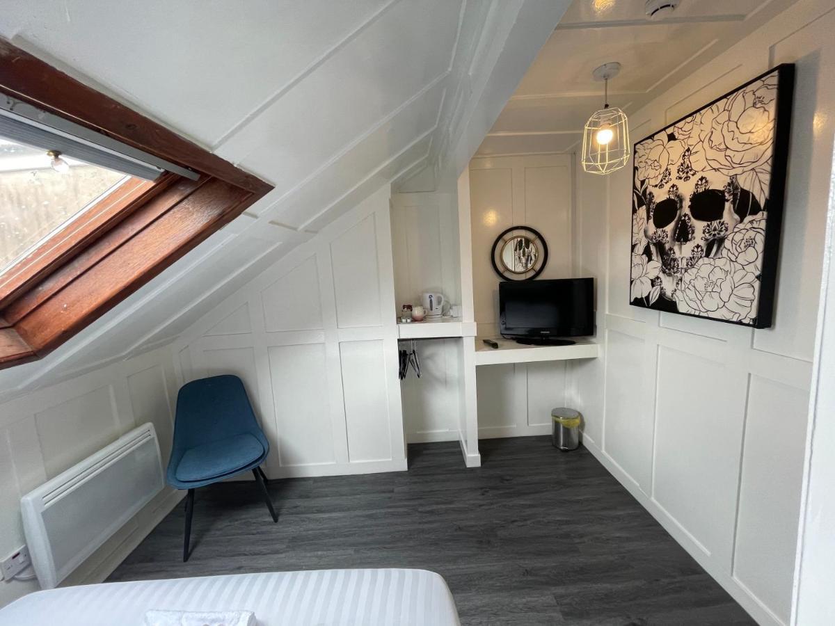 Elmora House Guest house *