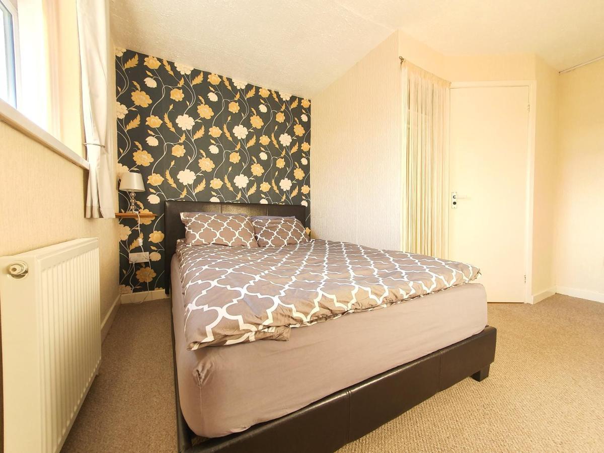 Dysa Crystal House Blackpool