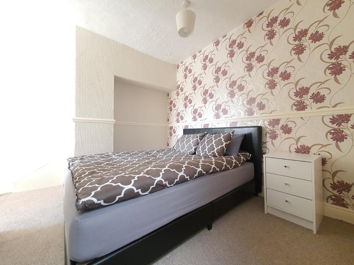 Dysa Crystal House Holiday home Blackpool