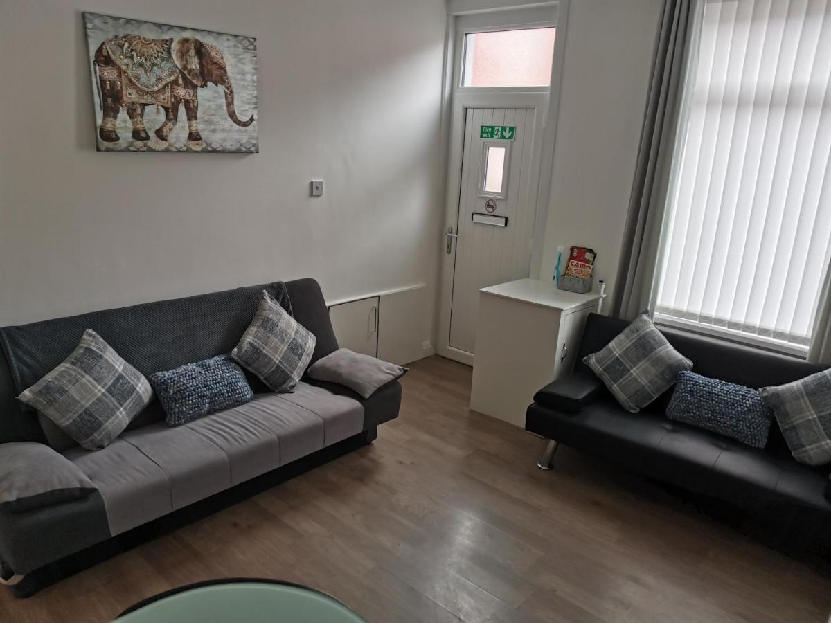 Welcome - Close To Town Centre - Full Holiday *
