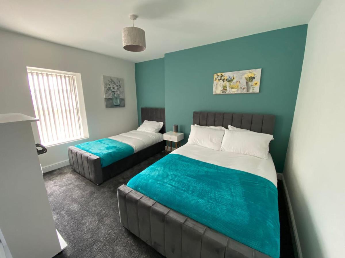 Stylish 2 Bed Sea Front Location 3
