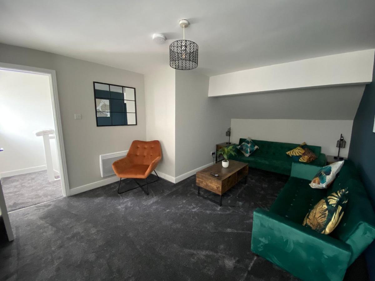 Stylish 2 Bed Sea Front Location 3 * Blackpool