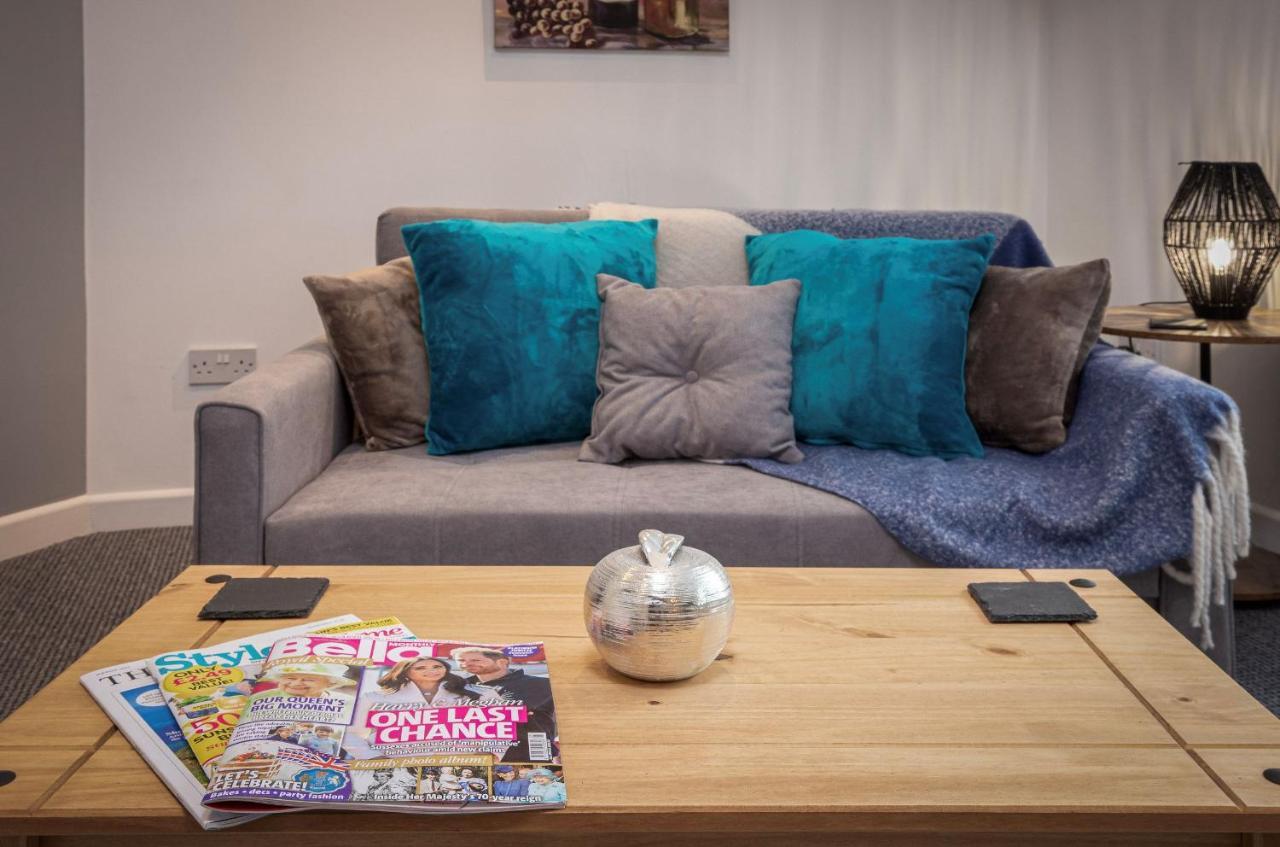 03 Holmfield Apartment