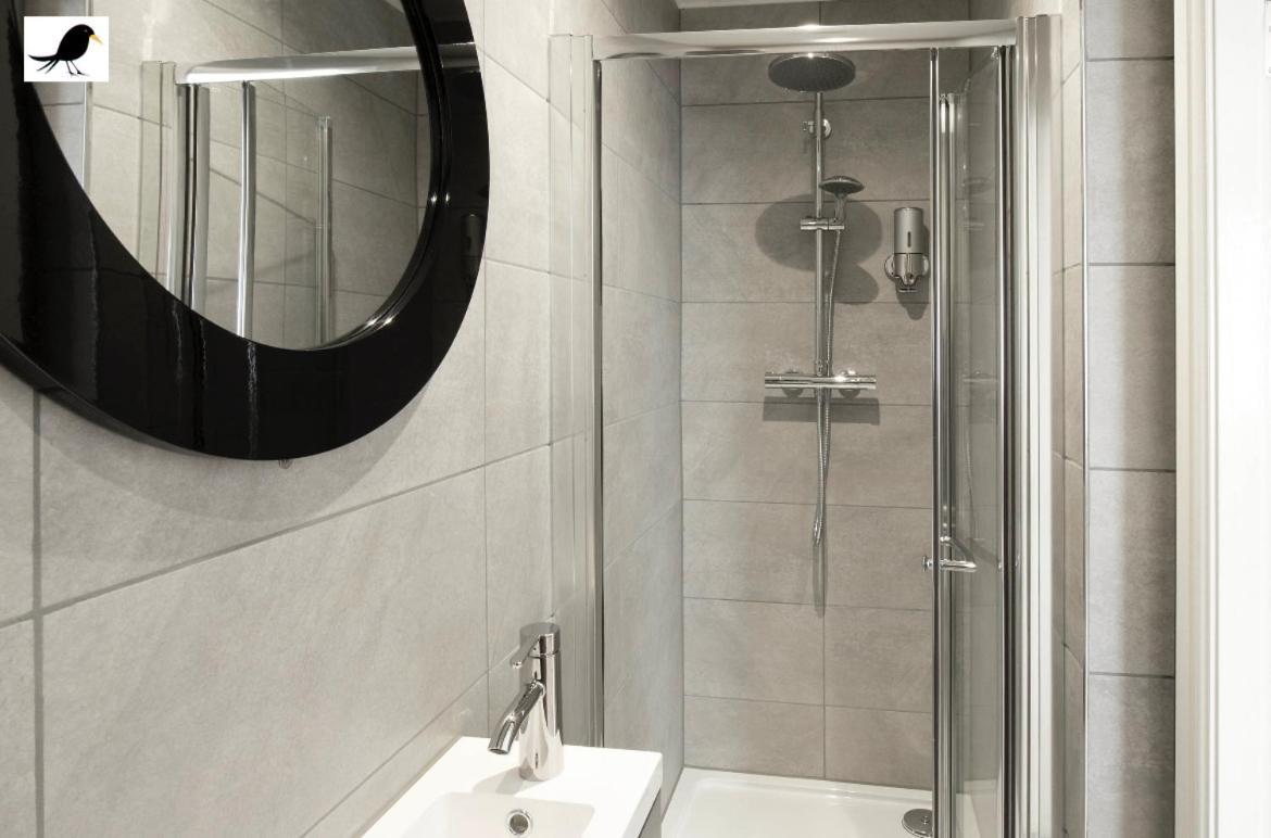 Blackbird And Luxury 15 Apartment Blackpool