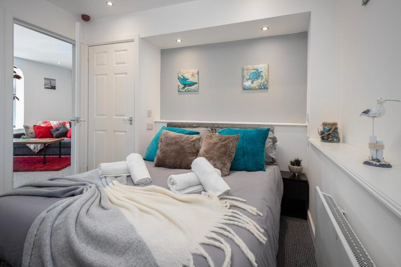 01 Holmfield Apartment Blackpool