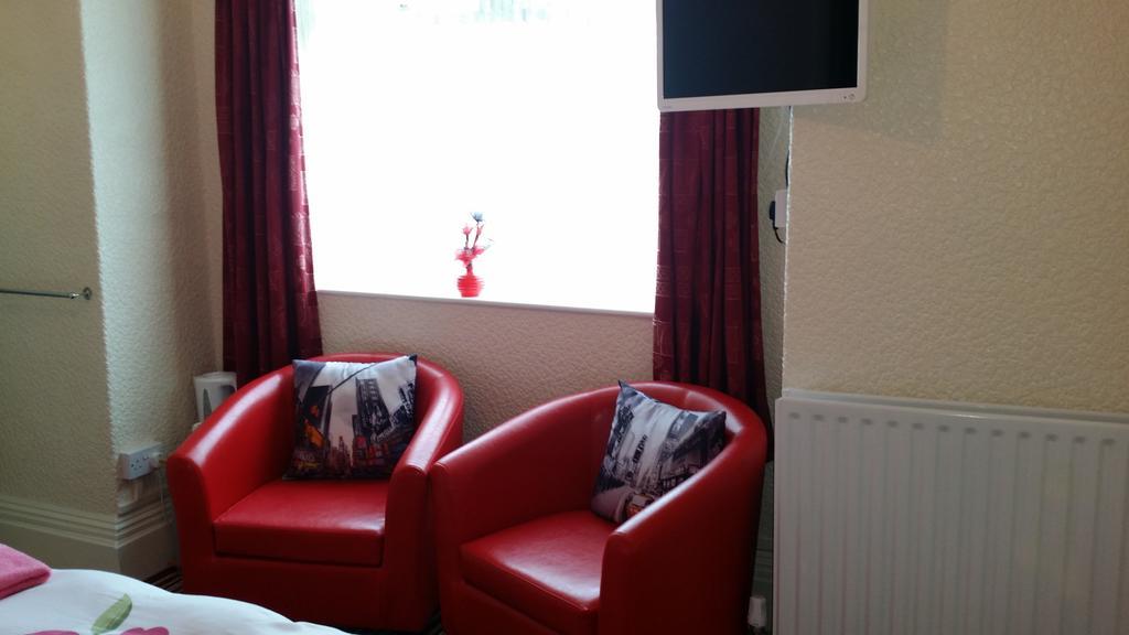 St Kildas, 3*