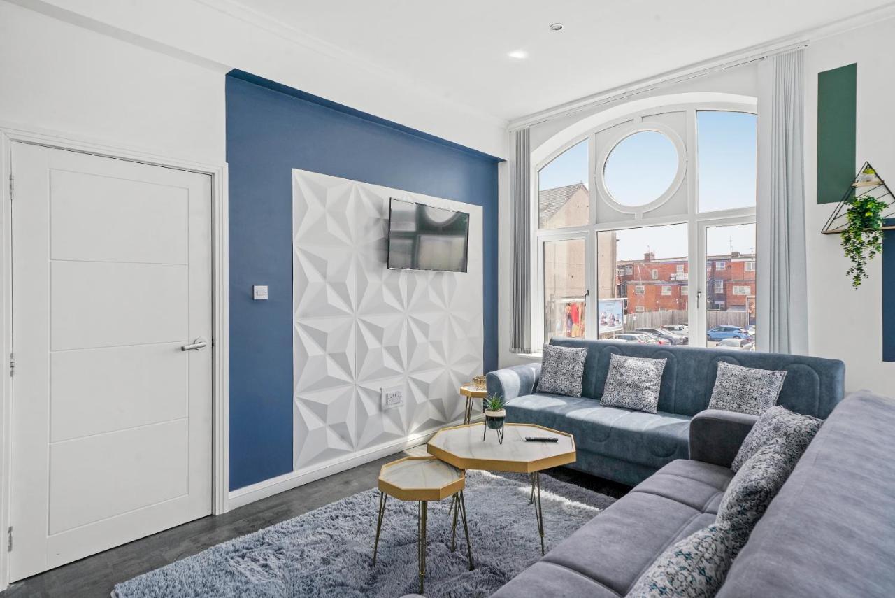 The Deluxe Of - Gym - Cinema Apartment Blackpool