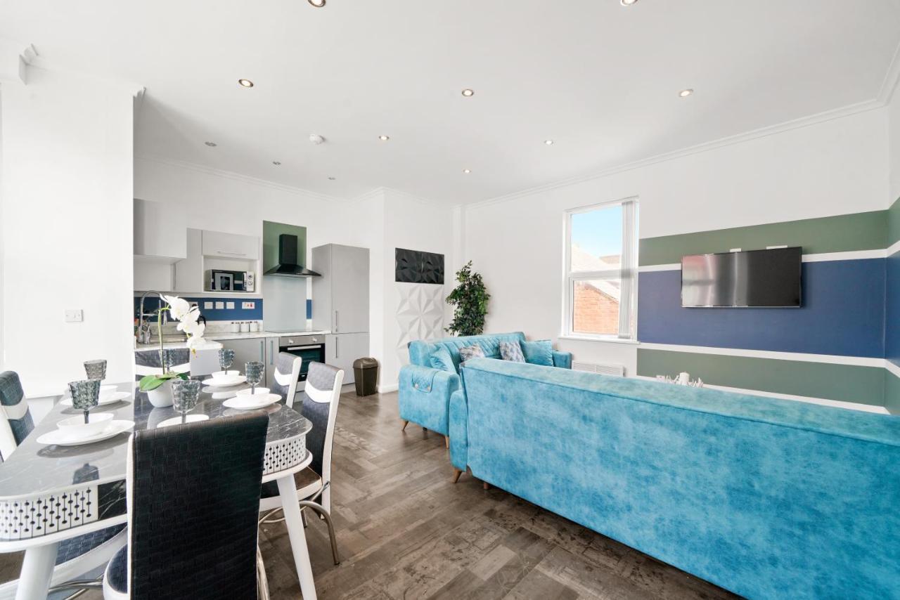 The Deluxe Of - Gym - Cinema Apartment Blackpool