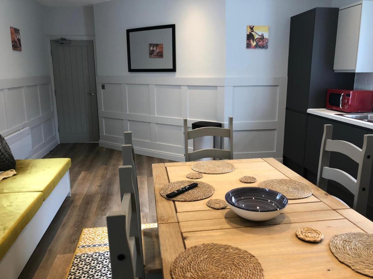 Ocean View - Chelsea Apartment