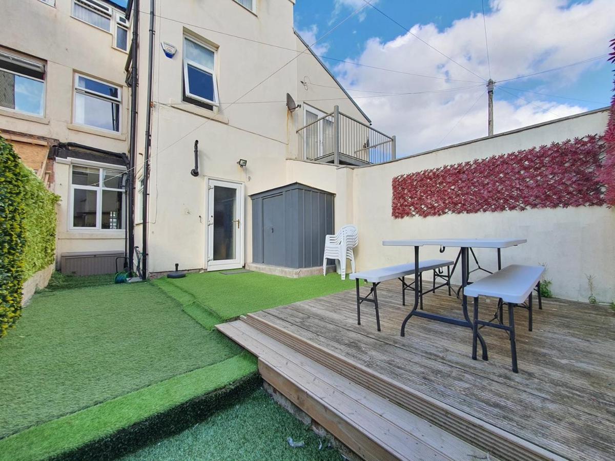 Holiday home Dysa Crystal House Blackpool