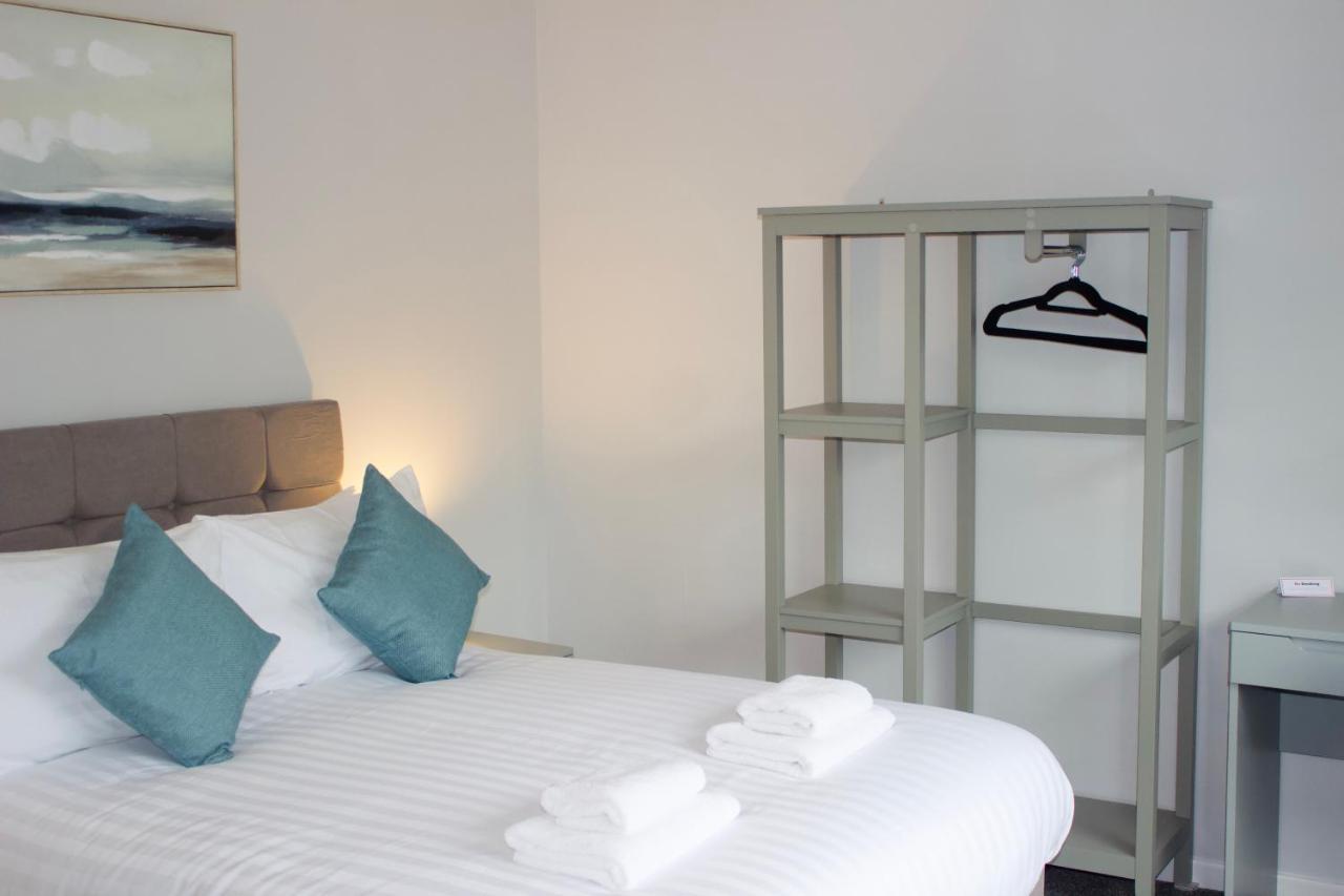 Treetops View - Cheerful & Modern In Bispham, * Blackpool