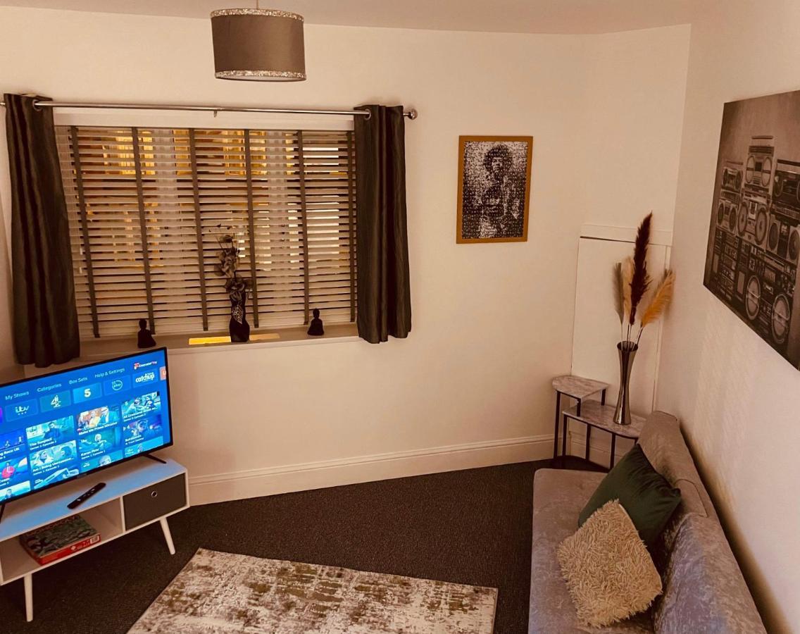 Apartment Luxury 3 Bed Sleeps 6-8 Blackpool