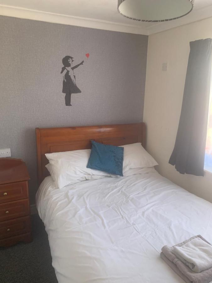 Guest house Macleods