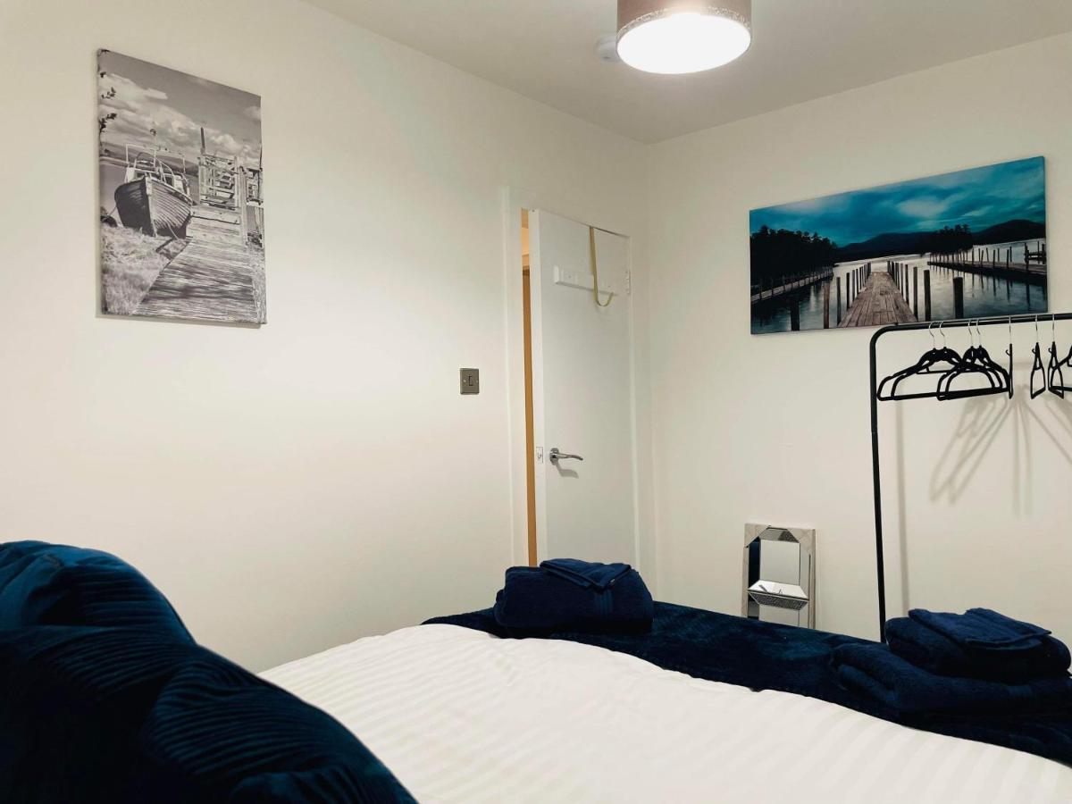 Luxury 3 Bed Sleeps 6-8 Apartment