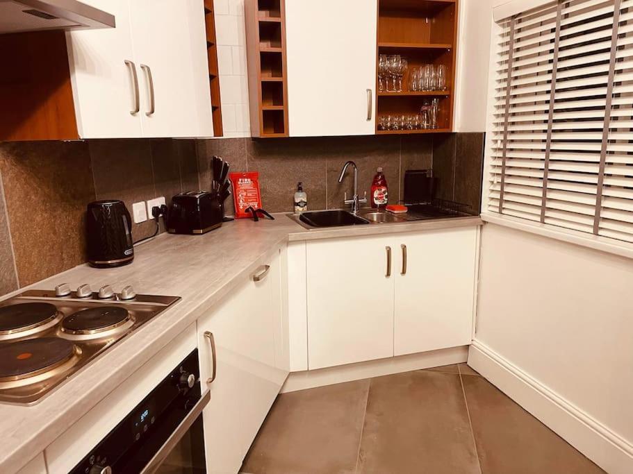 Luxury 3 Bed Sleeps 6-8 * Blackpool