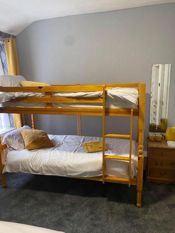Macleods Guest house 3*