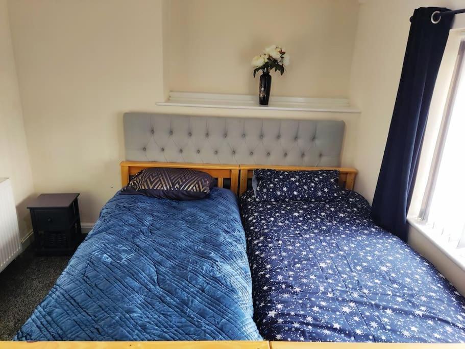 Apartment Cheerful 2-bedroom With Off Street Parking