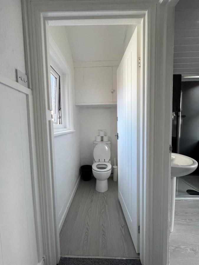 Apartment Safari Apartment, Free Parking, 10min Walk To Tower, Sleeps 12 *