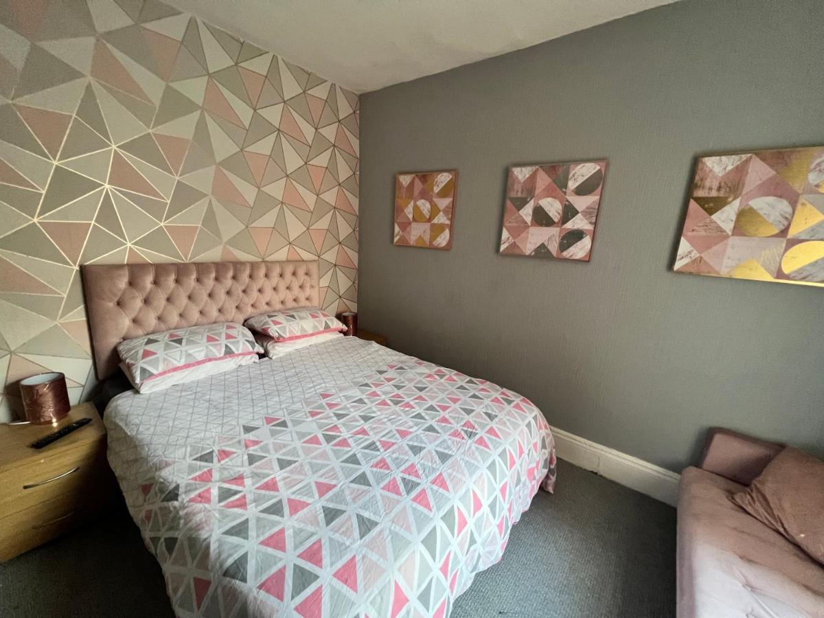 Kirkstead Guesthouse, Pet Friendly Available, Everyone Welcome Guest house