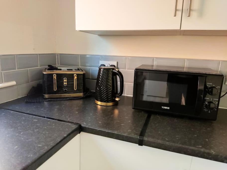 Cheerful 2-bedroom With Off Street Parking Apartment Blackpool