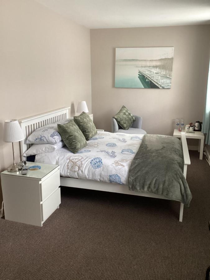 By The Seaside Bed & Breakfast