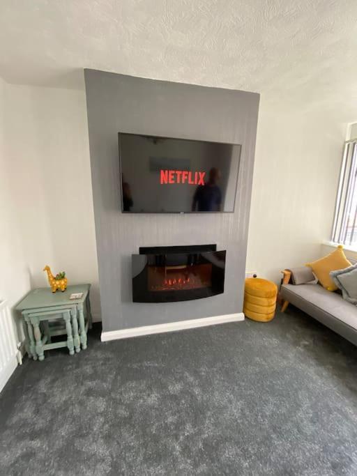 Holiday home New 3 Bedroom Family With Outdoor Living *