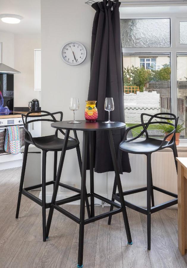 Fantastic! Family Home: Free Parking Blackpool