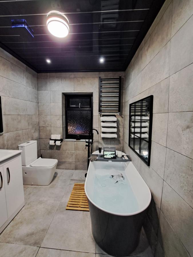 Family With Hot Tub , Family Groups Only Holiday home *