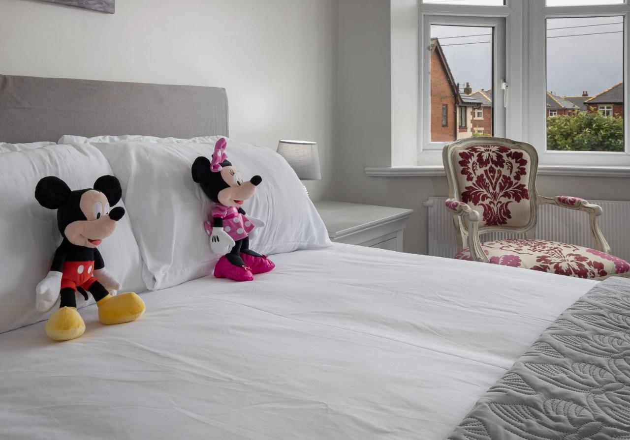 Holiday home Fantastic! Family Home: Free Parking