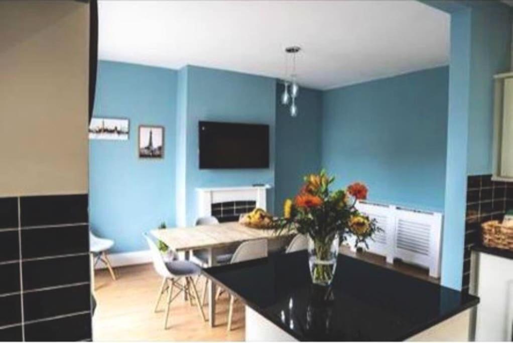 Spacious Family Minutes From The