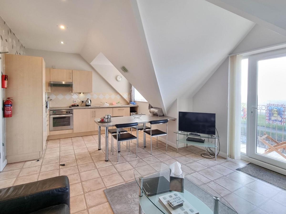 The House, Luxury * Blackpool