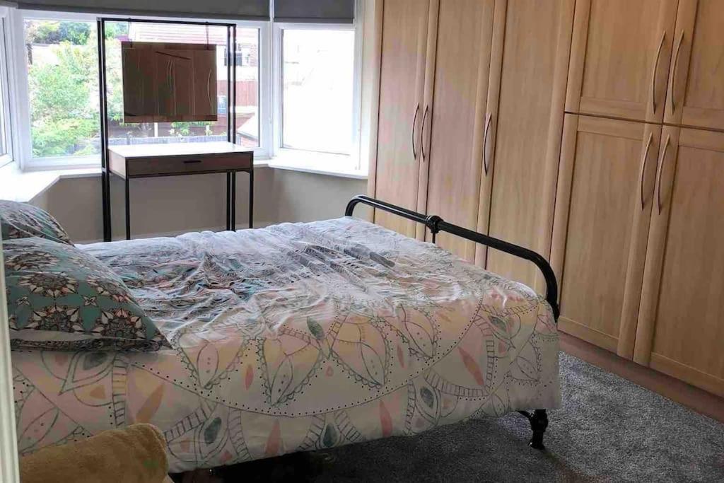 Spacious Family Minutes From The * Blackpool